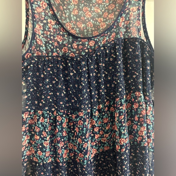 Kimchi Blue Floral Print Sleeveless Chiffon Trapeze Swing Dress w Tiered Design - Picture 3 of 4